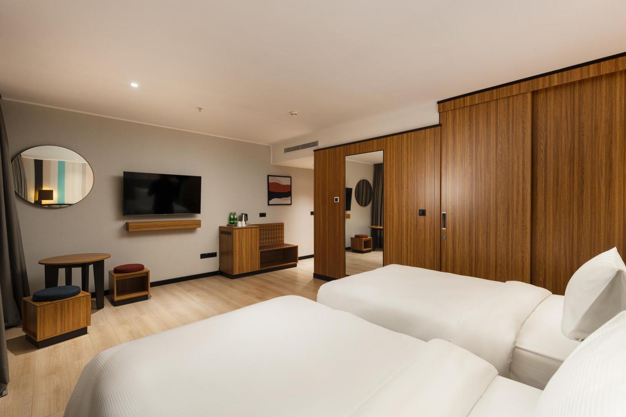 Ramada Encore By Wyndham Taszkent Zewnętrze zdjęcie