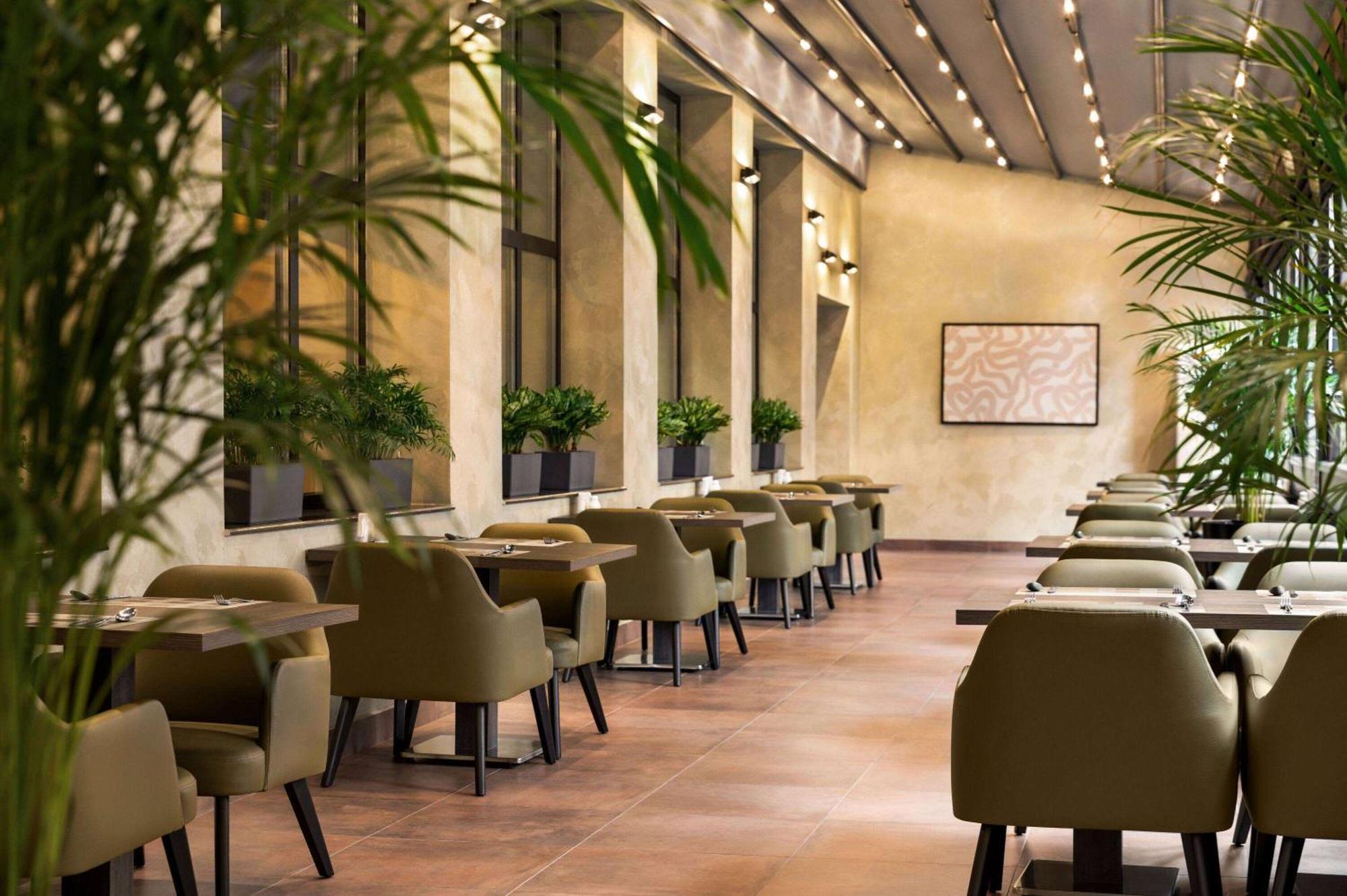 Ramada Encore By Wyndham Taszkent Zewnętrze zdjęcie